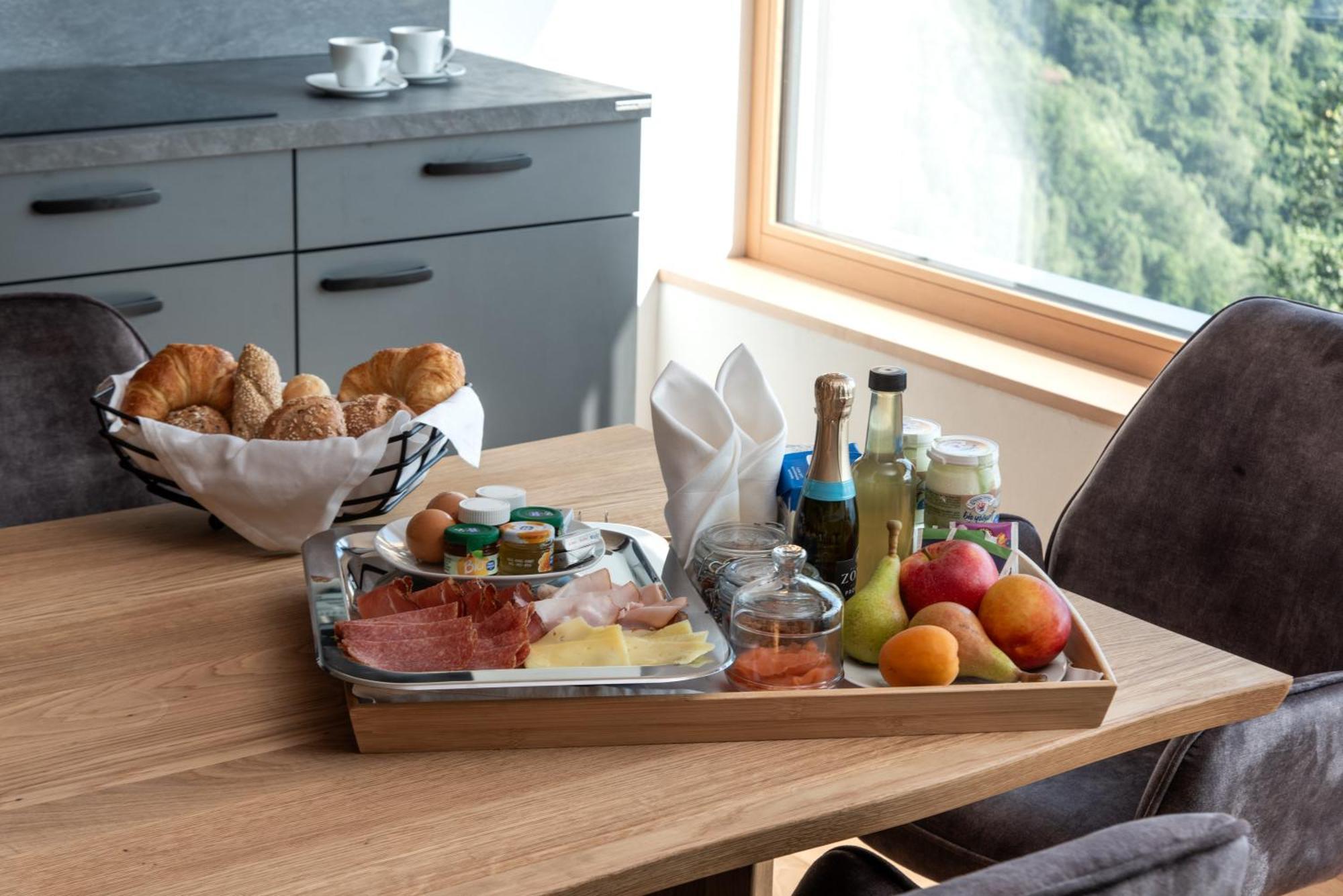 Noelani Natuerliches Waldidyll Apartment San Genesio Atesino Bagian luar foto
